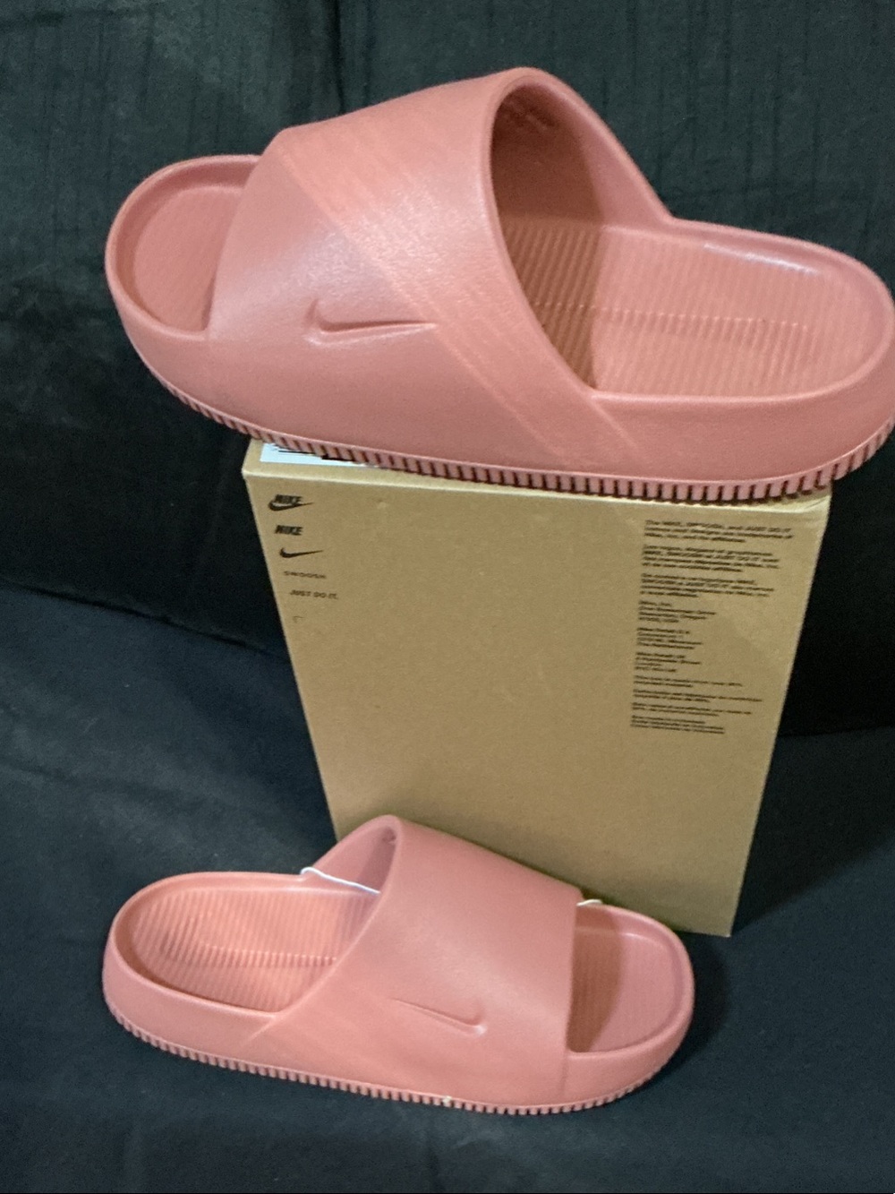 Nike adults Coral Sandals Slides Nike Calm Slide sz 7 new logo